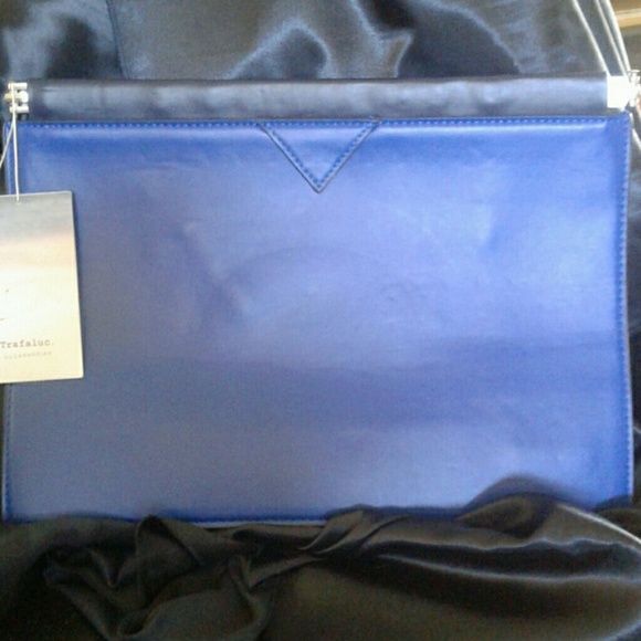 NWT ZARA faux leather CLUTCH - Picture 2 of 4